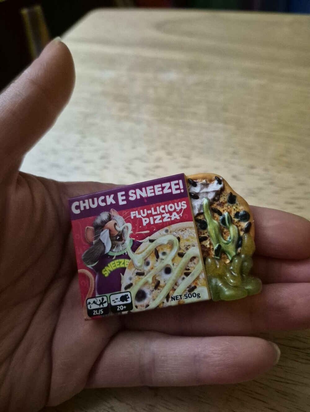 4/20$ Zuru Mega Gross Minis Series 2 Chuck E Sneeze Flu Licious Pizza